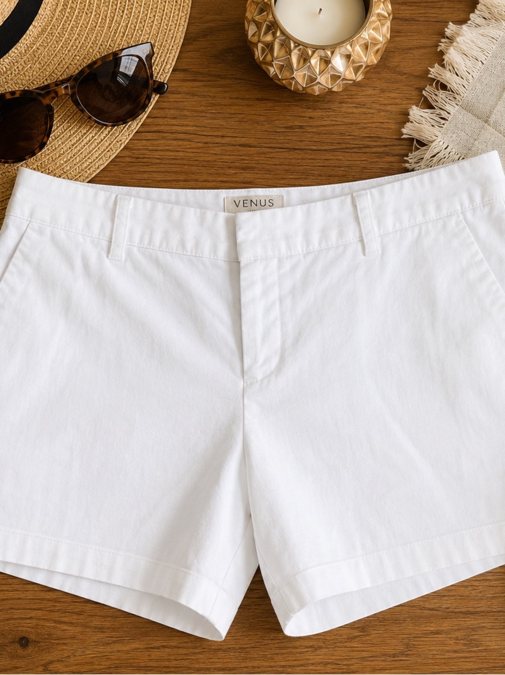 VENUS White Women's Casual Summer Shorts Size 10